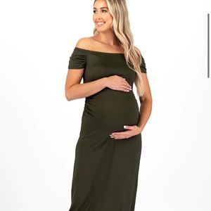 NWT Mother Bee Women's Ruched Bodycon Maternity Dress. Size Large